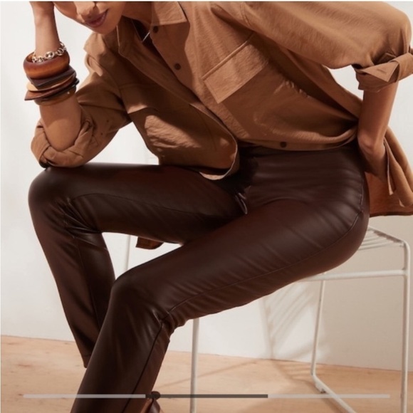 NWT! Banana Republic High Rise Black Vegan Faux Leather Leggings - Multiple 💕 - Picture 2 of 4